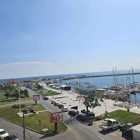 Blue Marina Sea View Lägenhet Mangalia Exteriör bild